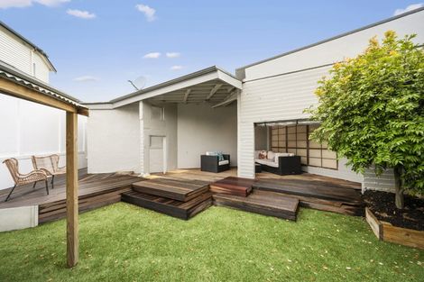 Photo of property in 31a Ngatoto Street, Khandallah, Wellington, 6035