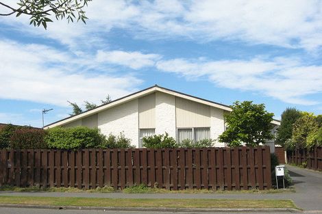 Photo of property in 2/52 Royal Park Drive, Parklands, Christchurch, 8083