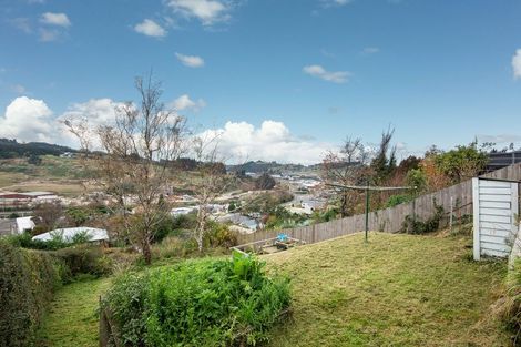 Photo of property in 30 Scotland Terrace, Green Island, Dunedin, 9018