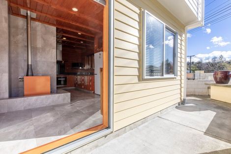 Photo of property in 31 Church Street, Waipawa, 4210