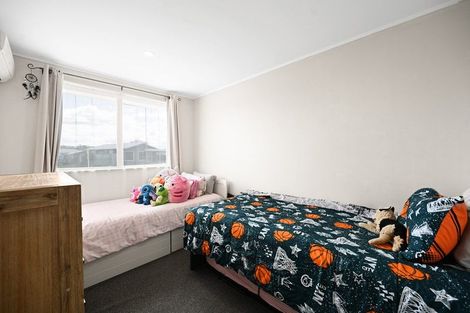 Photo of property in 49 Crawshaw Drive, Nawton, Hamilton, 3200