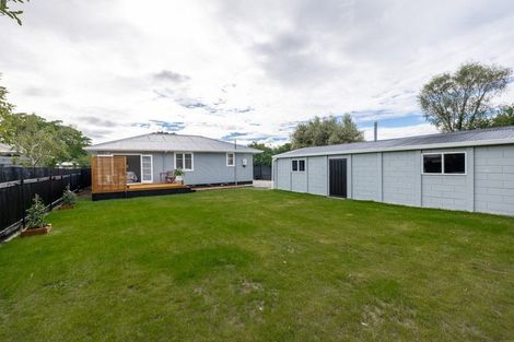 Photo of property in 15 Peters Avenue, Cloverlea, Palmerston North, 4412