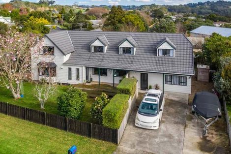 Photo of property in 1 Gails Drive, Okura, Albany, 0792