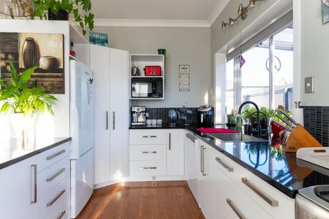 Photo of property in 10 Studholme Street, Waimate, 7924