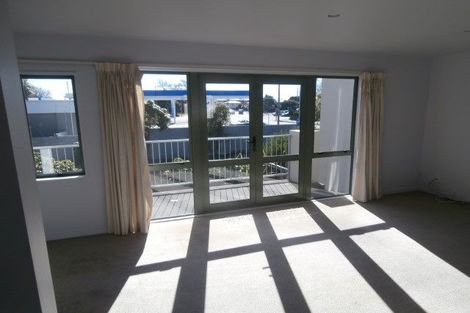 Photo of property in 3/407 Barbadoes Street, Christchurch Central, Christchurch, 8013