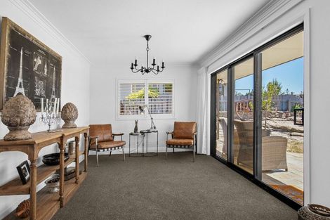 Photo of property in 2 Hart Place, Bridge Hill, Alexandra, 9320