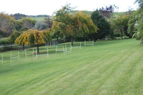 Photo of property in 668 Swamp Road, Puketapu, Napier, 4183