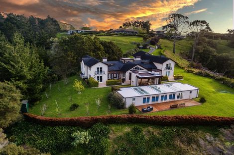 Photo of property in 52c Warman Road, Okura, Albany, 0792