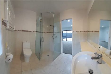 Photo of property in 301 Bucklands Beach Road, Bucklands Beach, Auckland, 2012