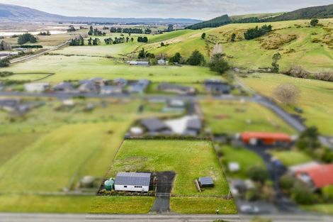 Photo of property in 28 Lakeview Street, Waihola, 9073