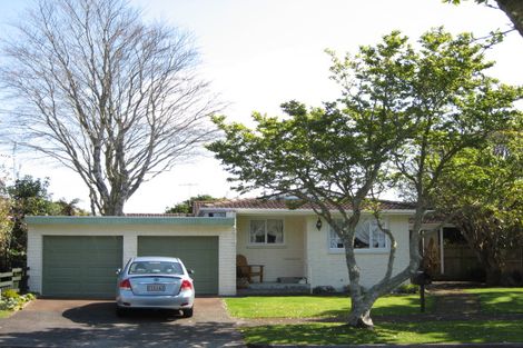 Photo of property in 3 Magnolia Drive, Westown, New Plymouth, 4310