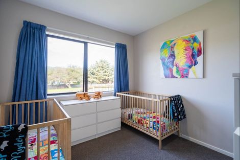 Photo of property in 21 Spackman Crescent, Paraparaumu, 5032