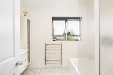 Photo of property in 12 Gordon Street, Hillcrest, Hamilton, 3216