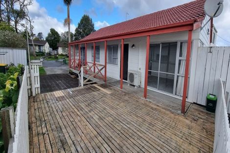 Photo of property in 11 Tyndrum Place, Highland Park, Auckland, 2010