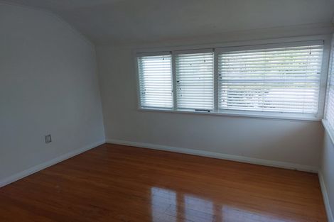 Photo of property in 27 Belle Vue Avenue, Northcote Point, Auckland, 0627