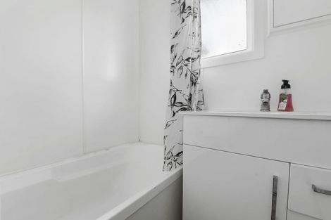 Photo of property in 271 Balmoral Drive, Tokoroa, 3420