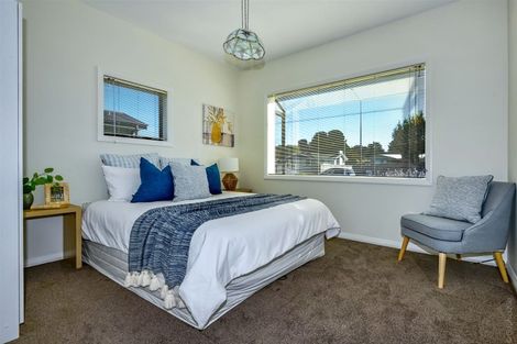 Photo of property in 266 Wainoni Road, Avondale, Christchurch, 8061