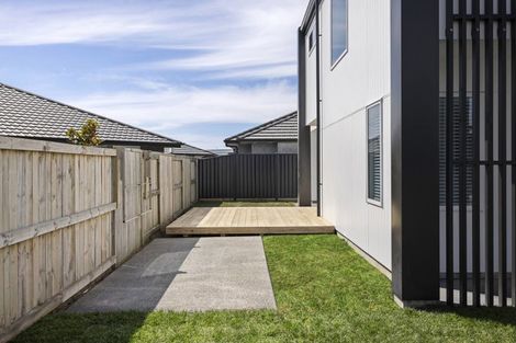 Photo of property in 11 Bill Miller Drive, Papamoa, 3118