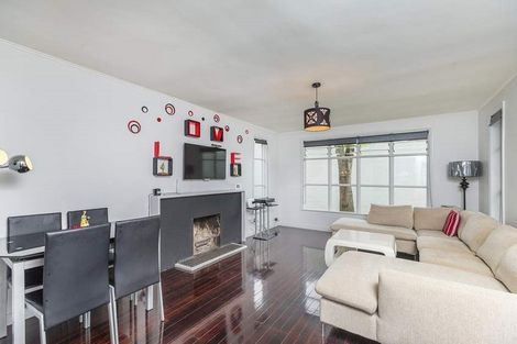 Photo of property in 1556 Great North Road, Waterview, Auckland, 1026