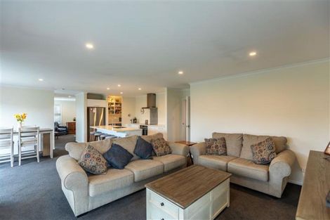 Photo of property in 20 Dee Street, Otane, 4202