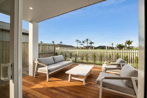 Photo of property in 2 Serrata Close, Papamoa Beach, Papamoa, 3118