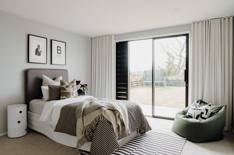 Photo of property in 38 Metoriti Crescent, Karaka, 2124