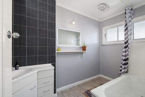 Photo of property in 8 Hillsview Crescent, Taumarunui, 3920