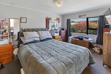 Photo of property in 1 Newall Place, Solway, Masterton, 5810