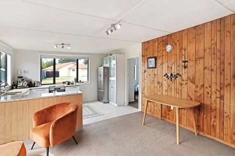 Photo of property in 75 Park Terrace, Waikuku Beach, 7473