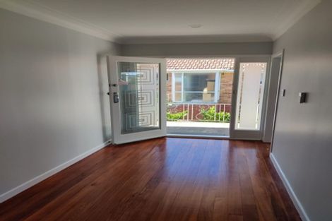 Photo of property in 4 Tiki Street, New Lynn, Auckland, 0600