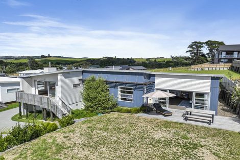 Photo of property in 28a Weka Street, Mangawhai, 0505