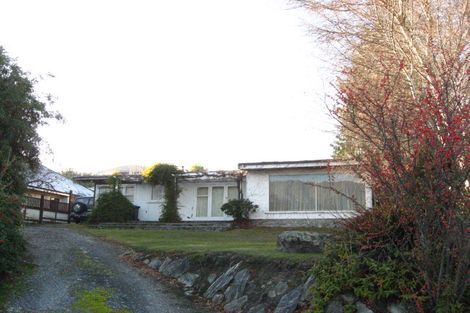 Photo of property in 41 Bay View Road, Kelvin Heights, Queenstown, 9300
