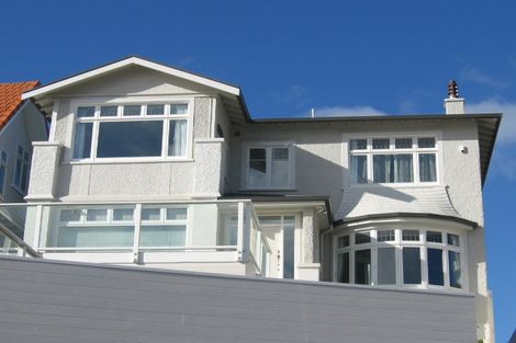 Photo of property in 55 The Crescent, Roseneath, Wellington, 6011