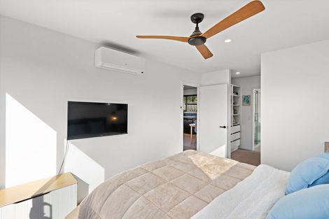 Photo of property in 5 Beach Crescent, Waikuku Beach, 7473