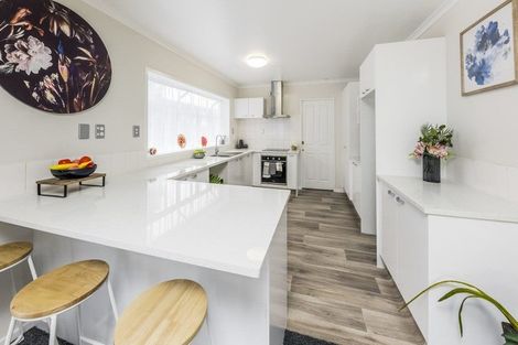 Photo of property in 5 Reyland Close, Weymouth, Auckland, 2103