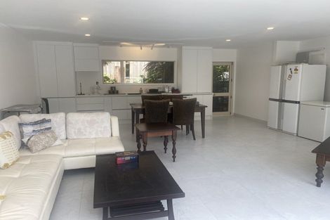 Photo of property in 1/100 Saddleback Rise, Murrays Bay, Auckland, 0630