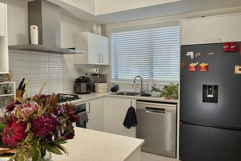 Photo of property in 68 Manarini Road, Westgate, Auckland, 0614