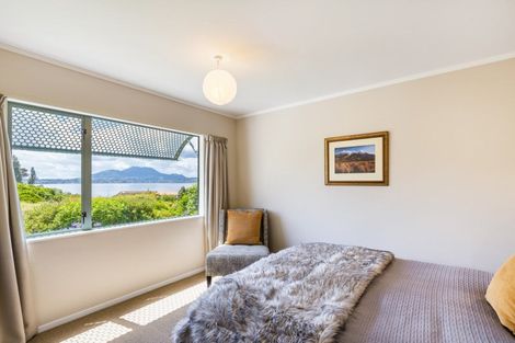 Photo of property in 7 Te Urunga Place, Acacia Bay, Taupo, 3330