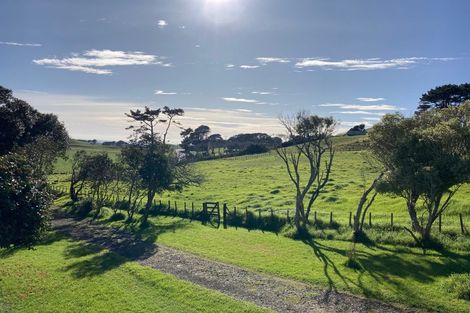 Photo of property in 453 Karioitahi Road, Karioitahi, Waiuku, 2683