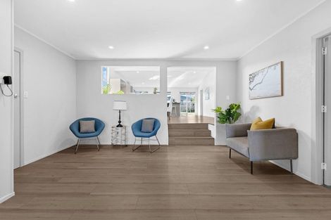 Photo of property in 25 Mccullough Avenue, Papatoetoe, Auckland, 2025