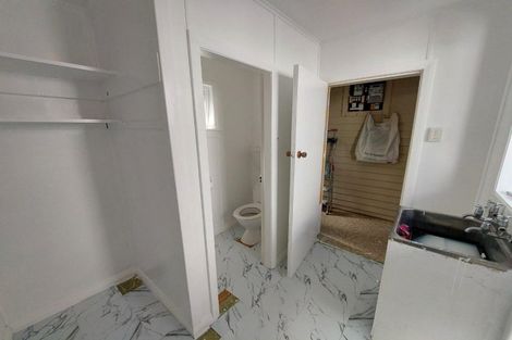 Photo of property in 132 Pioneer Road, Moturoa, New Plymouth, 4310