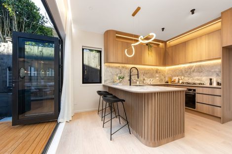 Photo of property in 4c Lyford Crescent, Sunnynook, Auckland, 0620