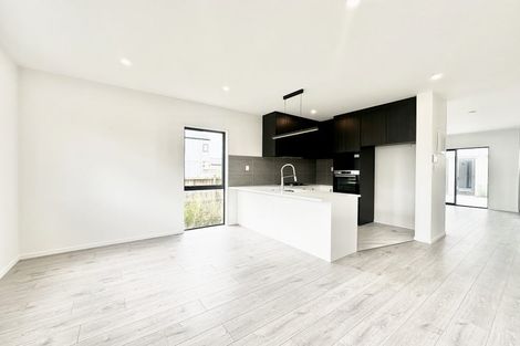 Photo of property in 49 Kairakau Street, Papakura, 2110