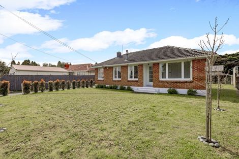 Photo of property in 22a Sutton Crescent, Papakura, 2110