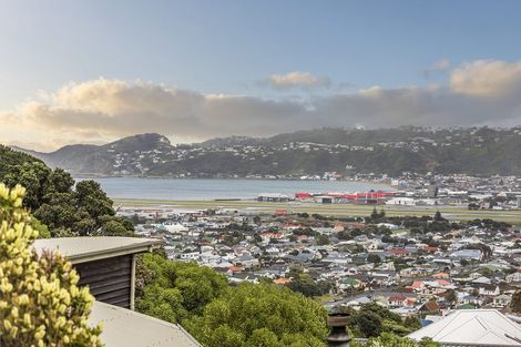 Photo of property in 87a Seatoun Heights Road, Seatoun, Wellington, 6022