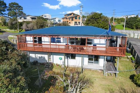 Photo of property in 19a Northcross Drive, Oteha, Auckland, 0632