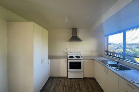Photo of property in 2/21 Witheford Drive, Bayview, Auckland, 0629