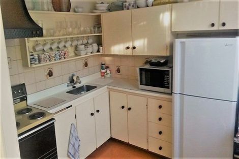 Photo of property in 2/56 Peach Road, Glenfield, Auckland, 0629