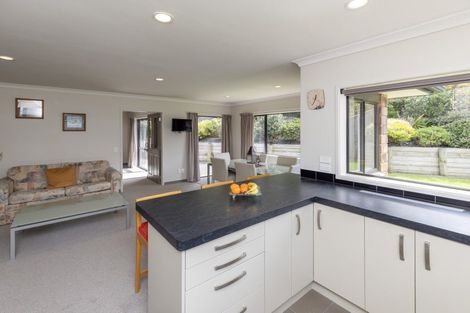 Photo of property in 33 Gandalf Crescent, Paraparaumu, 5032