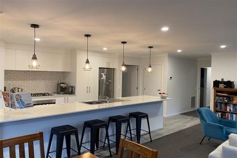 Photo of property in 4 Mooring Close, Whitby, Porirua, 5024